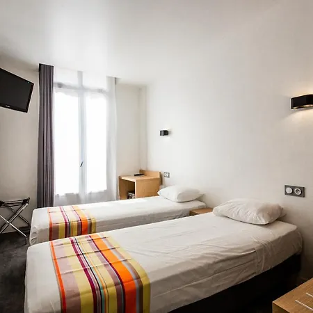 فندق Pb - Paris-barcelone بيربينيو