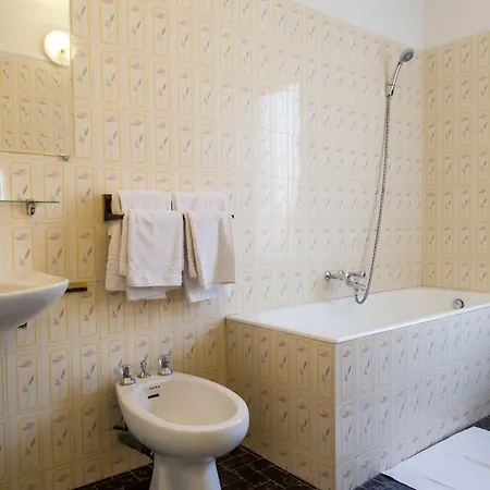 Hotel Pb - Paris-barcelone