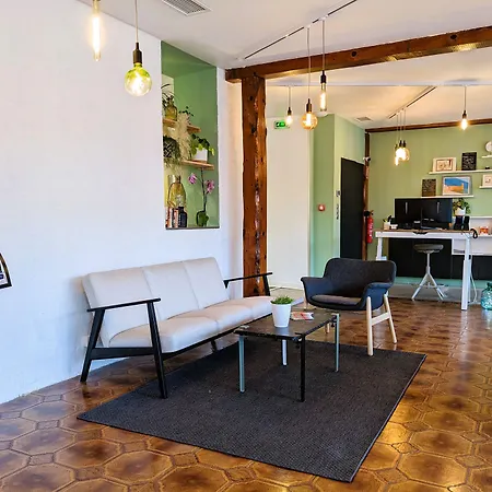 Pb - Paris-barcelone فندق