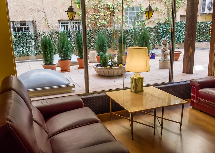 Pb - Paris-barcelone 酒店 佩皮尼昂