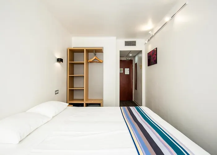 Pb - Paris-barcelone 酒店 3*